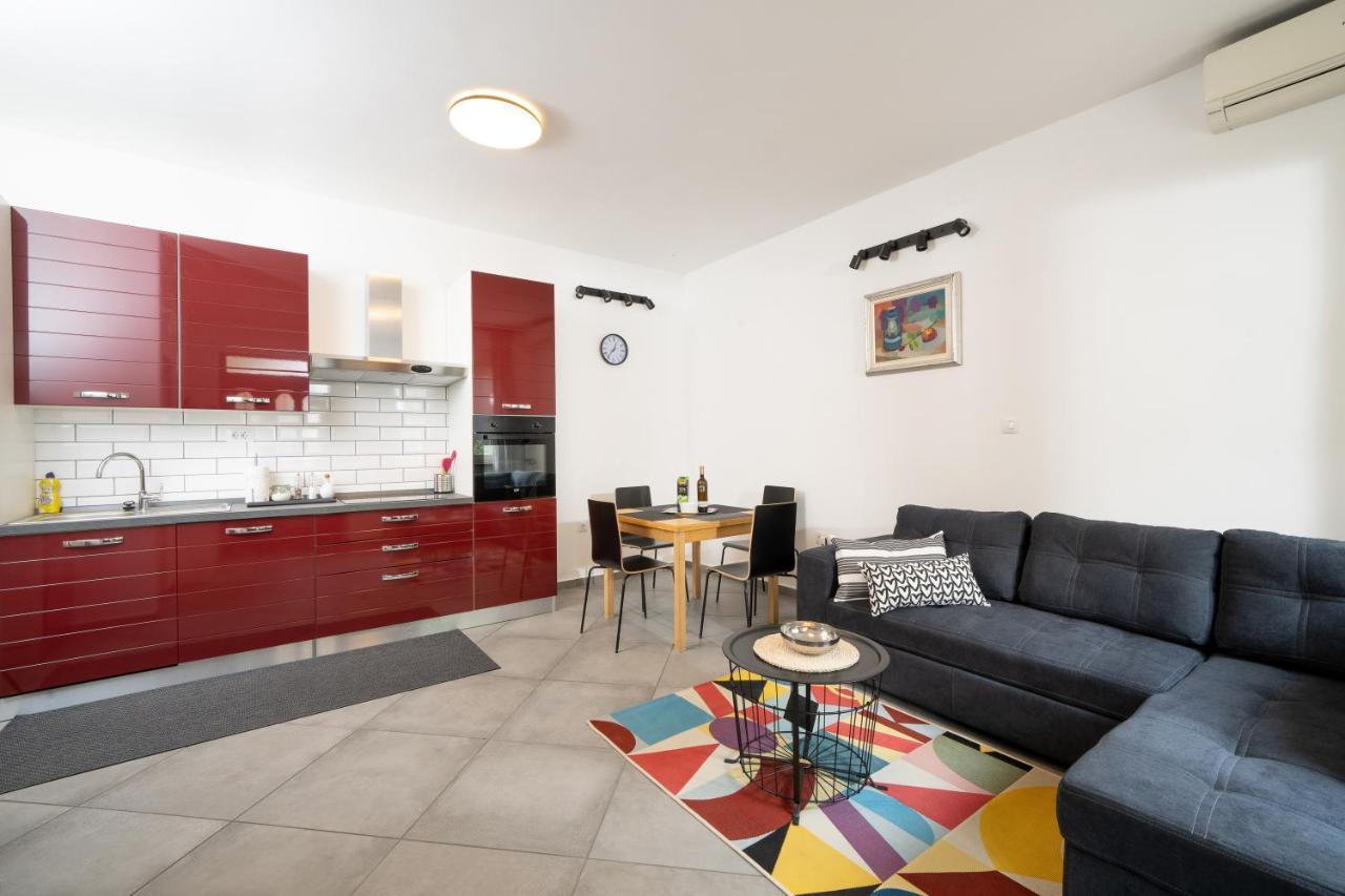 Amalis Apartment Rijeka Luaran gambar